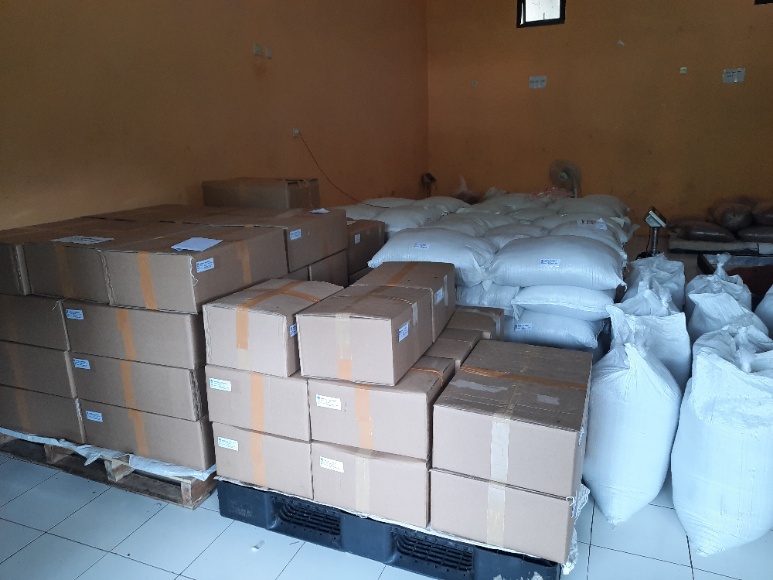 Palm sugar product - Packaging: Paper Sack with Inner Plastic, Enclosed in a Carton Box with dimension of 60x40x20cm weight 25kg
